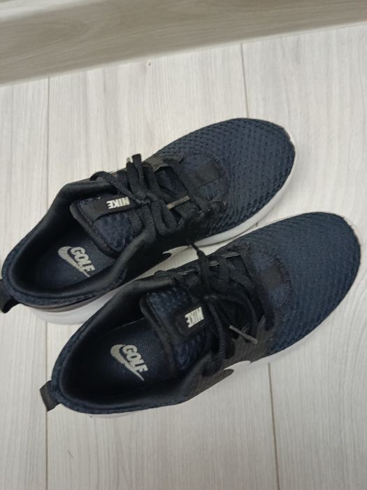 Кросівки Nike Golf 
36 розмір 
В ідеальному стані 
Устілка 23см