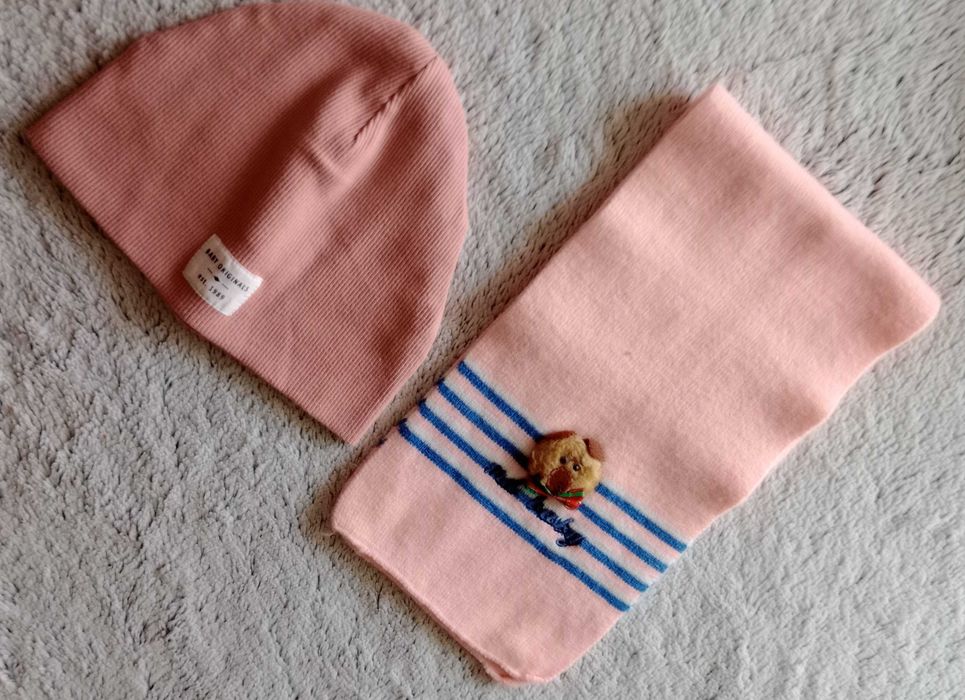 Pink Knitted Scarf with Embossed Character Appliqué + Matching Beanie, Baby H&M – New