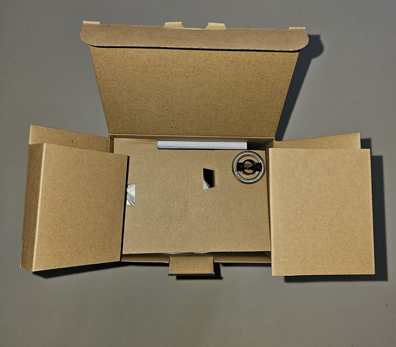 Máquina café Nespresso Citz (nova)