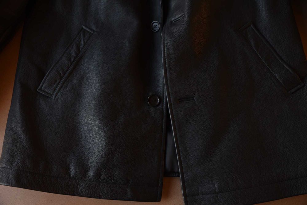 Casaco em pele genuina preto GAP homem