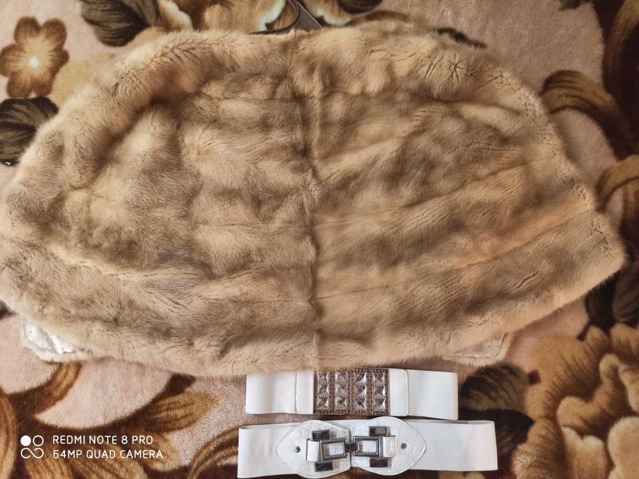 Продам норковую накидку аукционный мех р.46-48