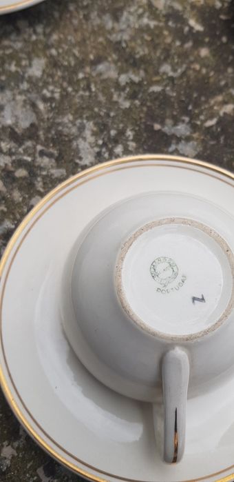 Loiça Sacavem conjunto chavenas e pires