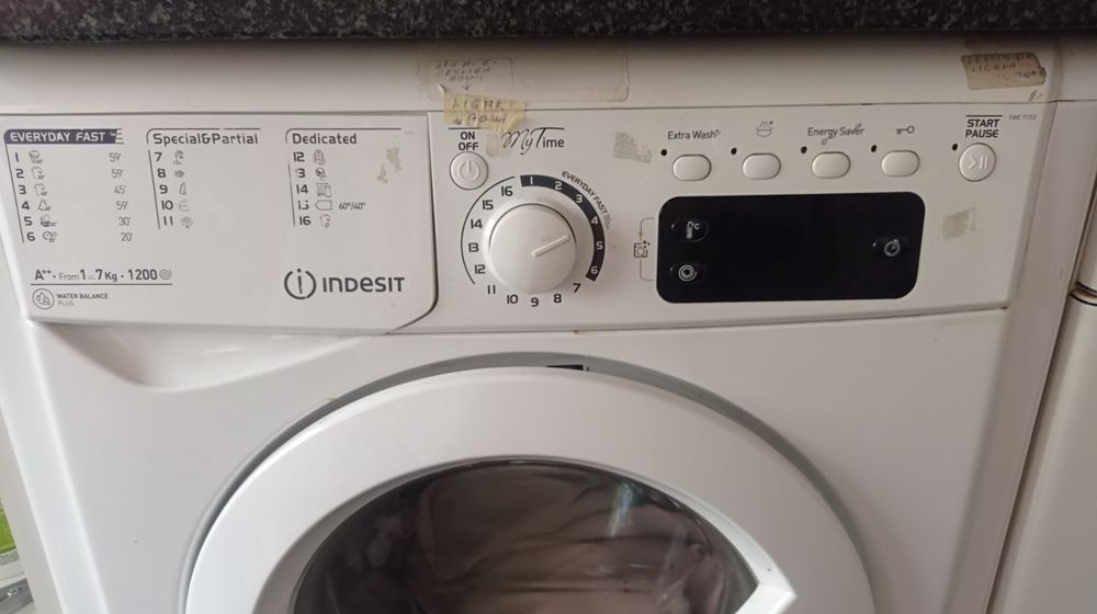 Maquina de lavar roupa Indesit