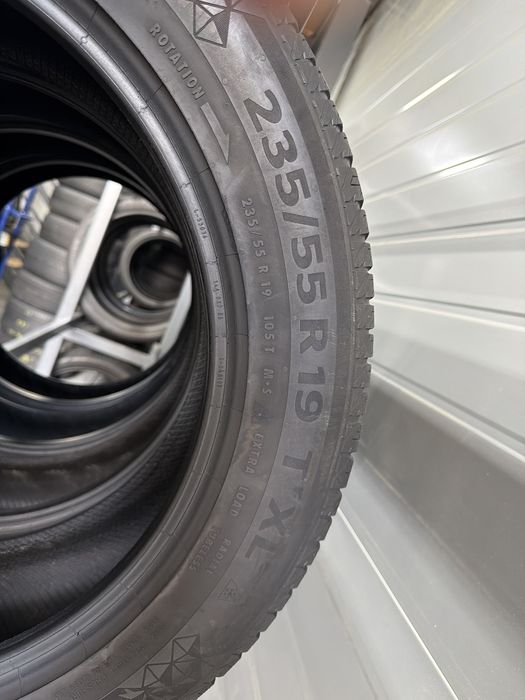 Зимові шини 235/55r19 Continental . Ціна 3250грн/шт