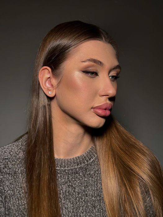 Макіяж та зачіска. Виїзд додому. Візажист Київ. Визажист Киев