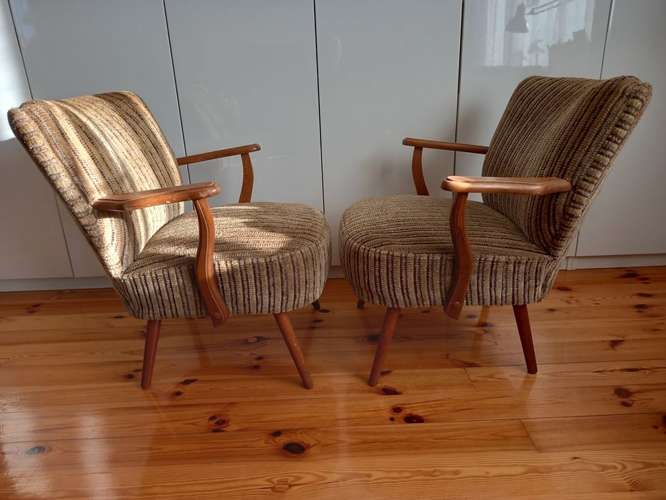 Stare fotele z podłokietnikami PRL vintage