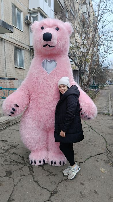 Білий,рожевий мішка,Лабубу,зайкаСердючка,аніматори