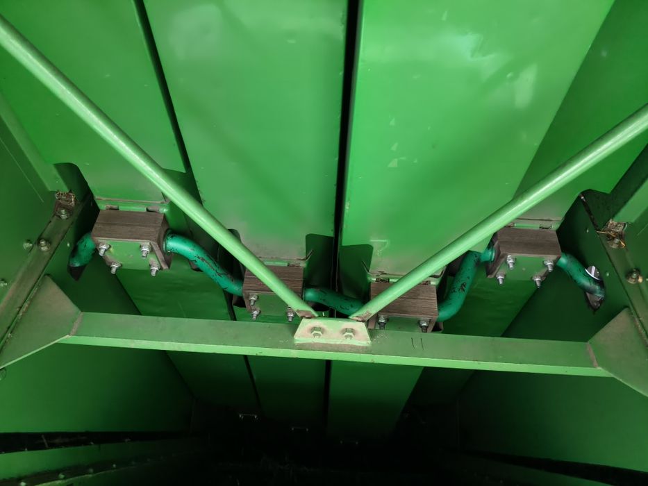 Комбайн John Deere 1157