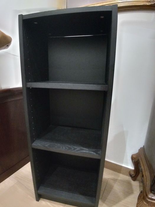 Estante Billy IKEA preta
