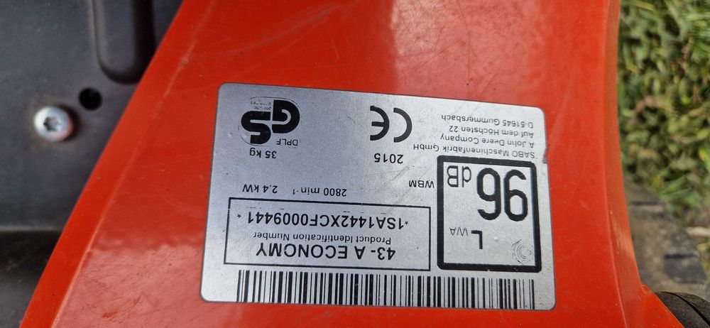 Kosiarki spalinowe uszkodzone z napędem 3 szt.