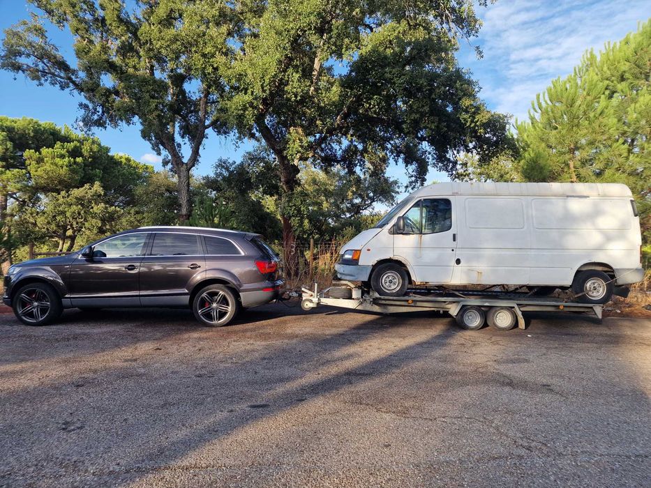 Serviço de reboque automóveis motas barcos Caravanas