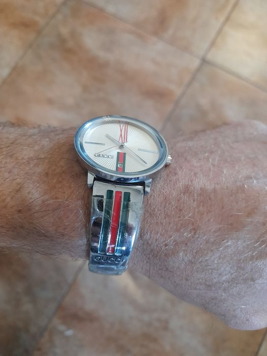 Часы женские Gucci