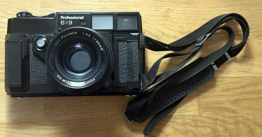 Fujica GW690 6x9 + EBC Fujinon 90mm f/3.5 – średni format, dalmierz
