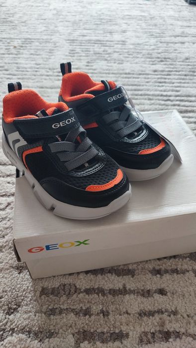 Дитячі кросівки geox / джеокс