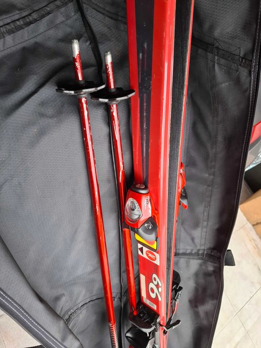 Skis Rossignol em excelente estado