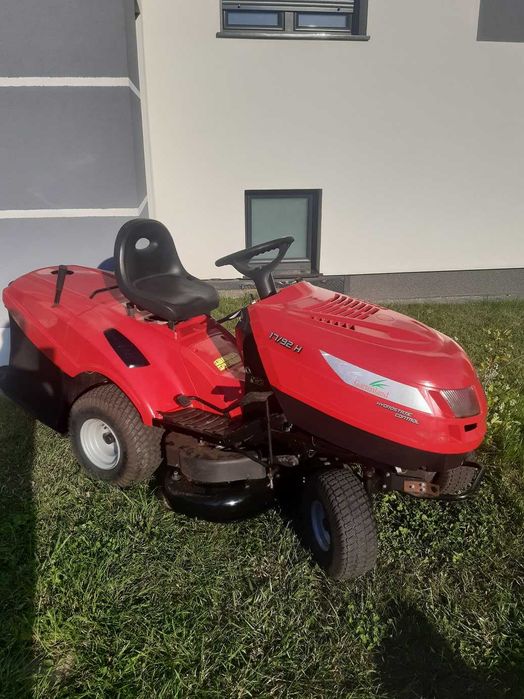 Traktorek Castelgarden HONDA V2 17HP,  pompa oleju, 2noże Hydro PO SERWISIE