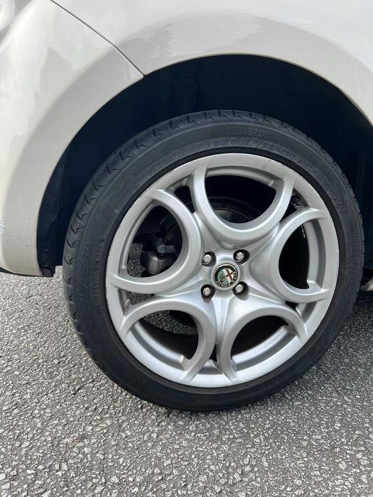 Alfa Romeo Mito 1.4 T-Jet 155 cv
