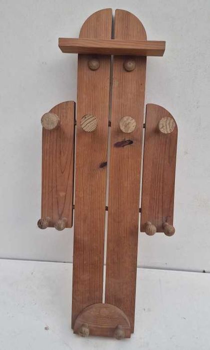Cabide de parede em pinho