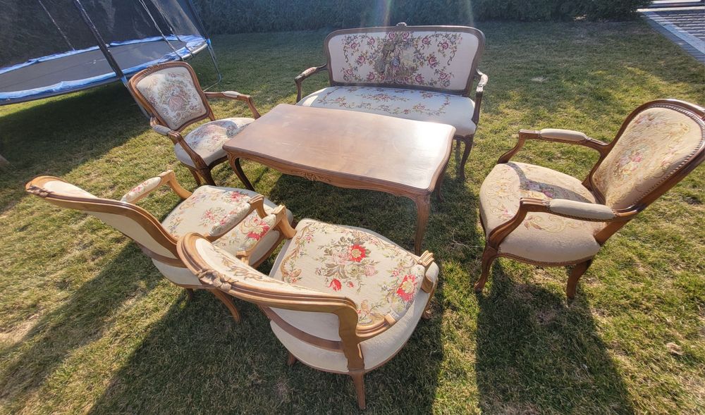 Zestaw mebli wypoczynkowych