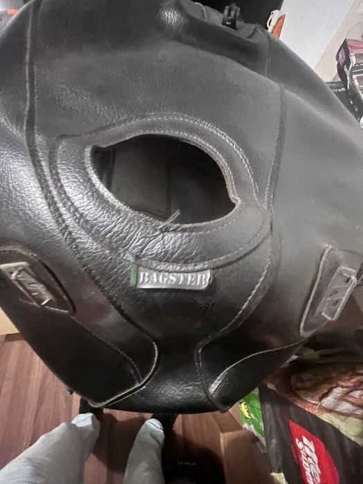Vendo capa deposito baster preto para Yamaha R1 de 98 a 2002
