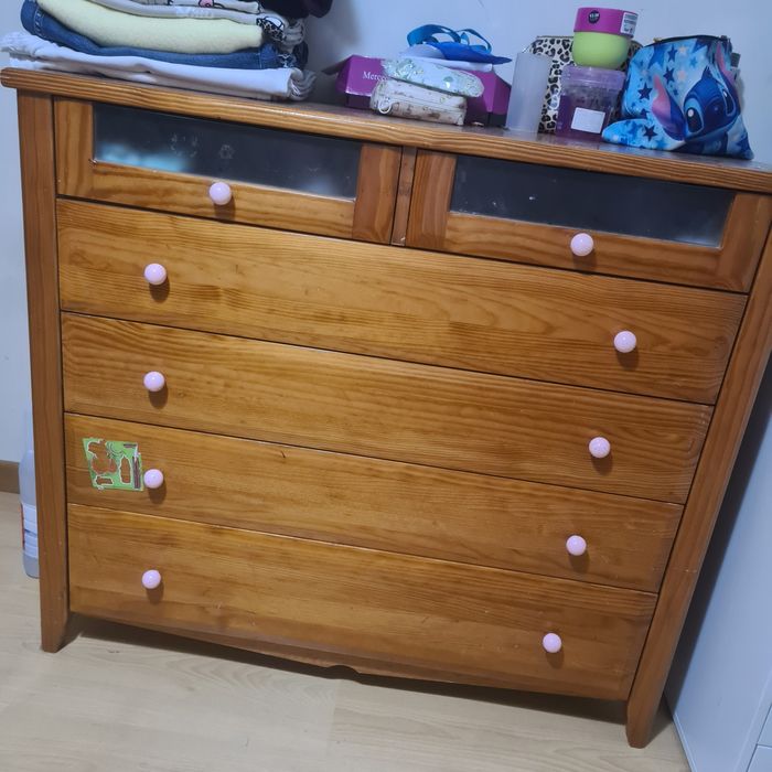 Cómoda de madeira
