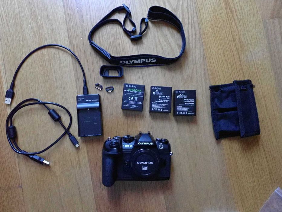 Maquina fotografica OLYMPUS OM-DE-M1 MarkII
