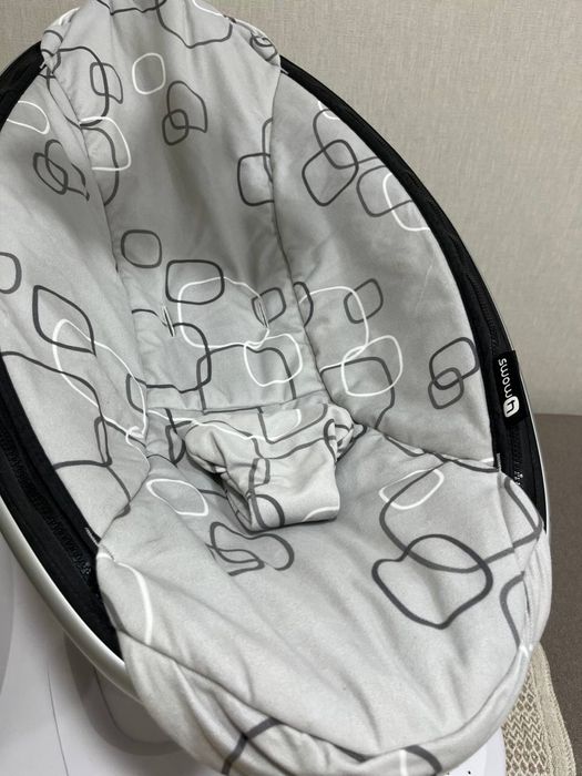 Заколисуючий центр 4moms mamaRoo 4.0