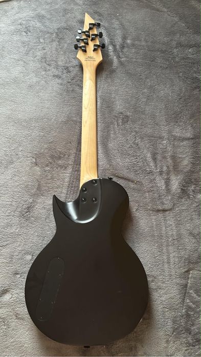 Jaxon JS22 SC monarkh AH SBlack