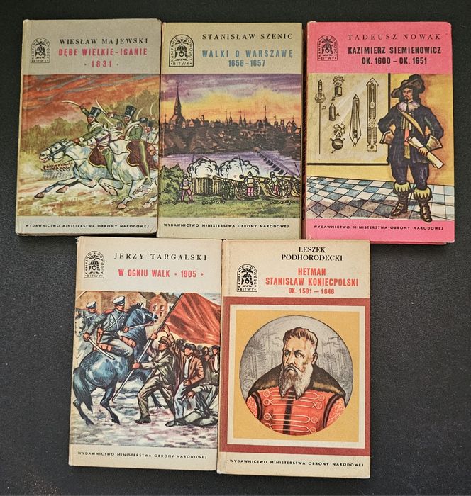 Wydawnictwo MON różne książki