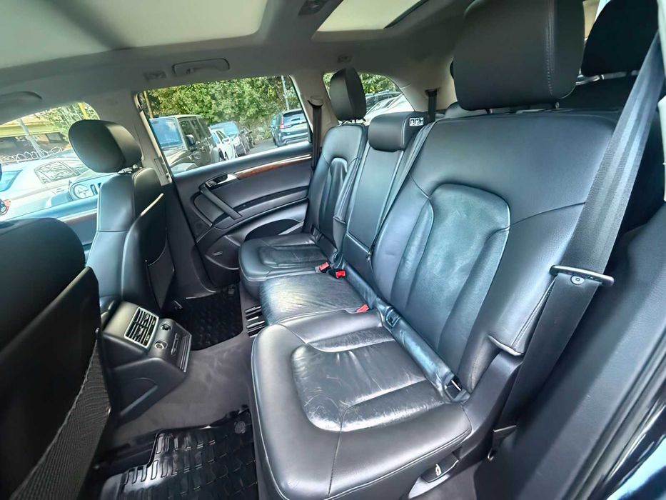 Audi Q7 3.0 quattro      2015