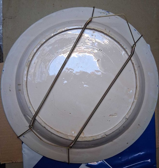 Prato de faiança com 38 cm