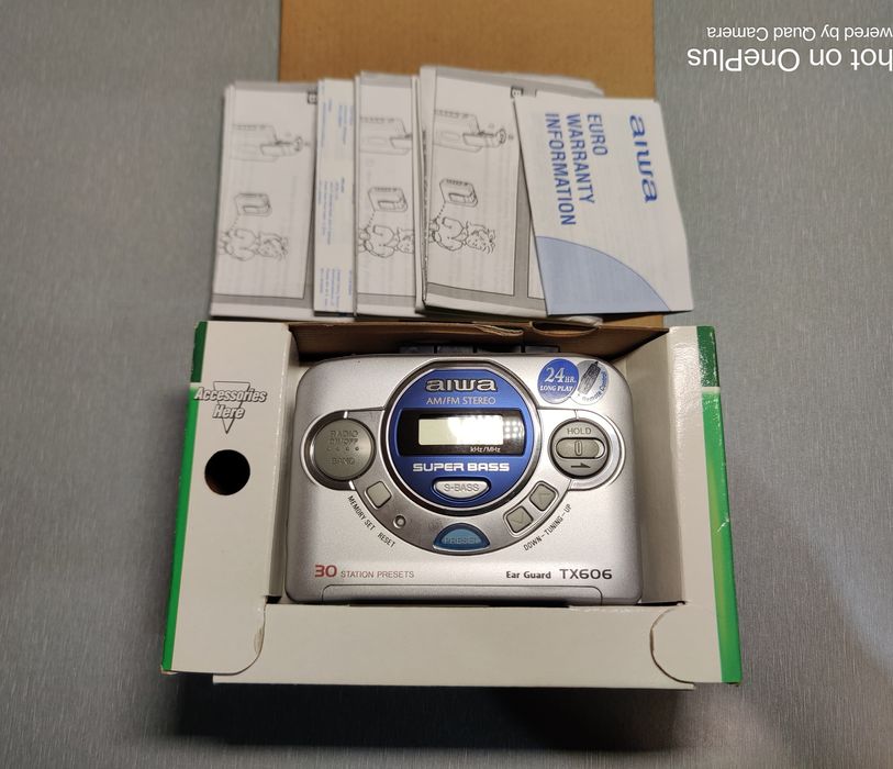 Кассетный радиоплеер Aiwa HS-TX606