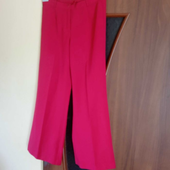 Spodnie czerwone okazja 38,40