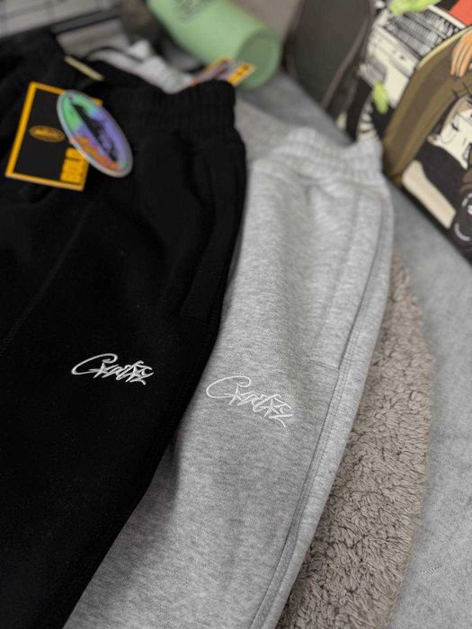 Спортивні штани Corteiz чорні та сірі