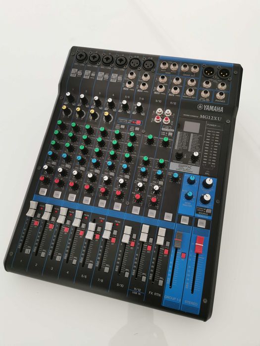 Mesa de mistura MG12XU