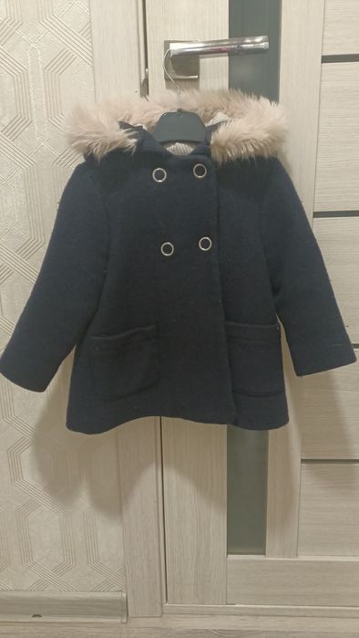Осіннє пальто для дівчинки