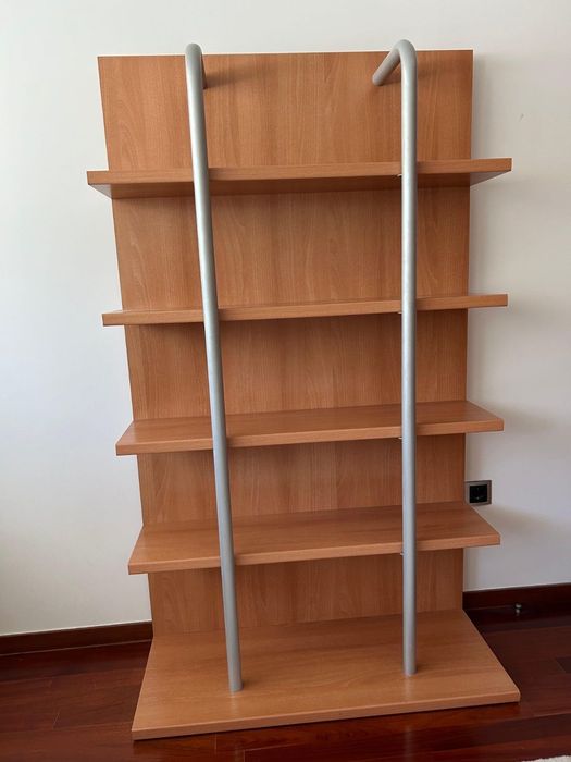 Quarto juvenil completo ótimo estado