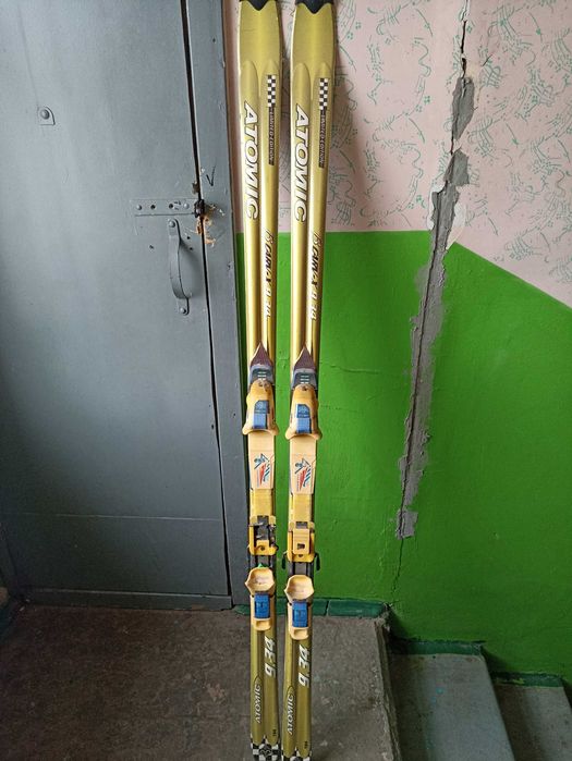 Лижі Atomic b carv9.34