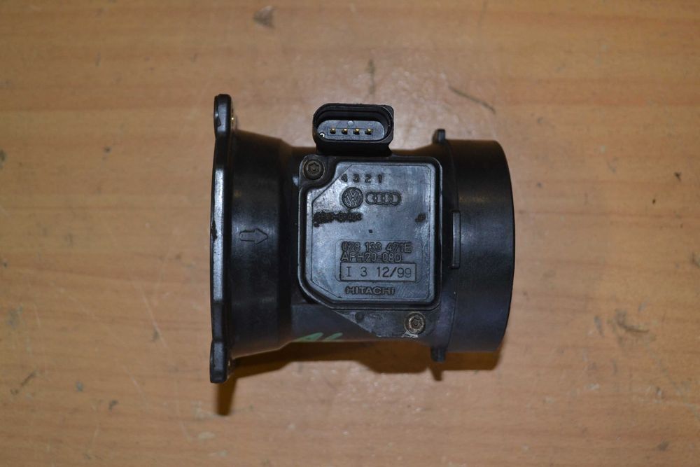 ДМРВ Расходомер Audi A4 B5 B6 A6 C5 A8 Skoda SuperB Volkswagen Passat