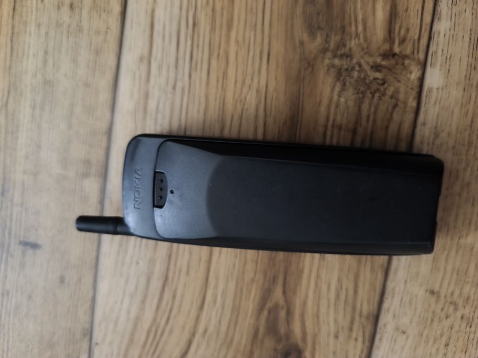 Продам Nokia 3110+ зарядка  оригінал .