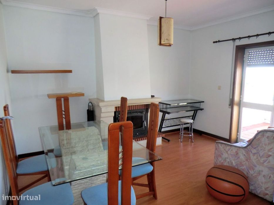 Apartamento T2, com terraço, Forca, Aveiro