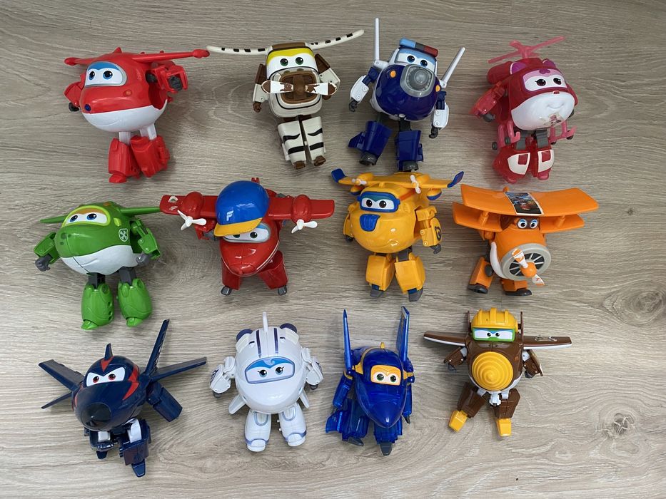 12 dużych figurek Super Wings Transformers +1 gratis