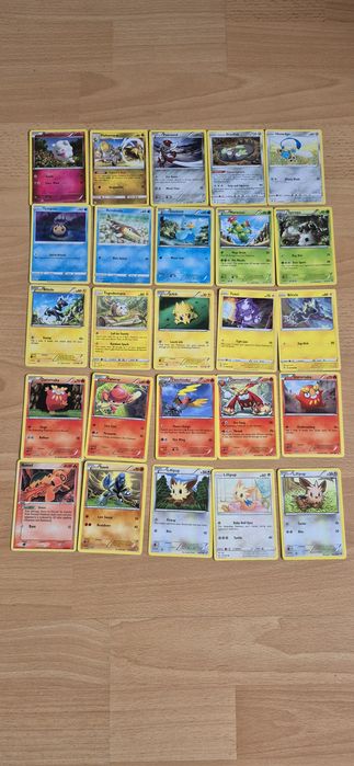 Pokémon TCG Lote 25 Cartas