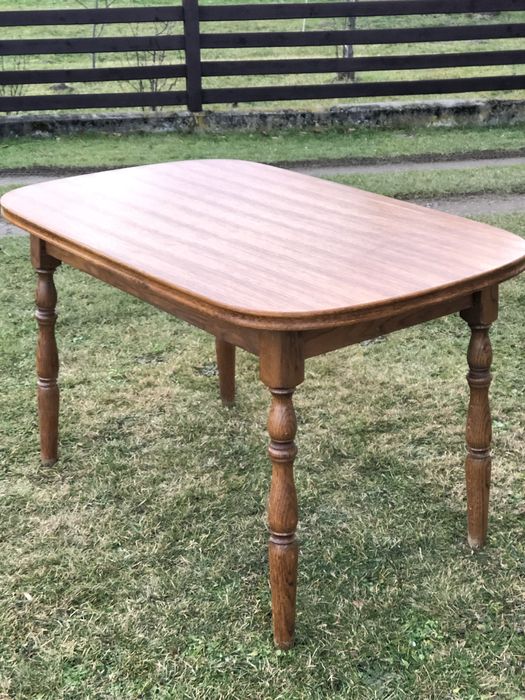 Стіл масив верх шпон привезений з Бельгії