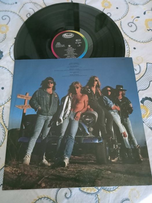 LP GREAT WHITE em  Bom Estado