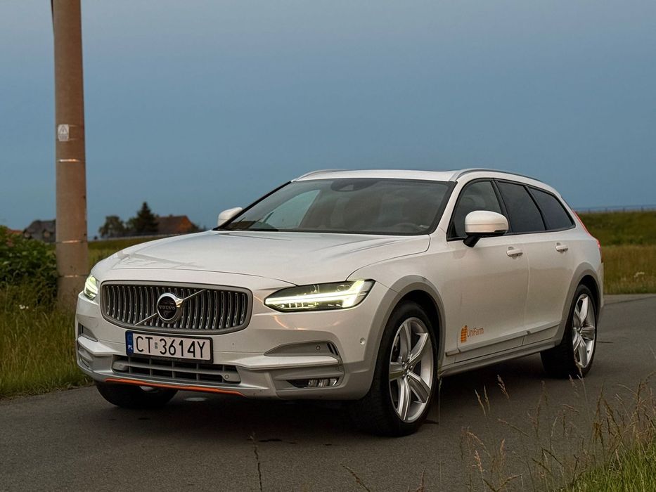 Volvo V90 Cross Country Volvo V90 Cross Country Ocean Race