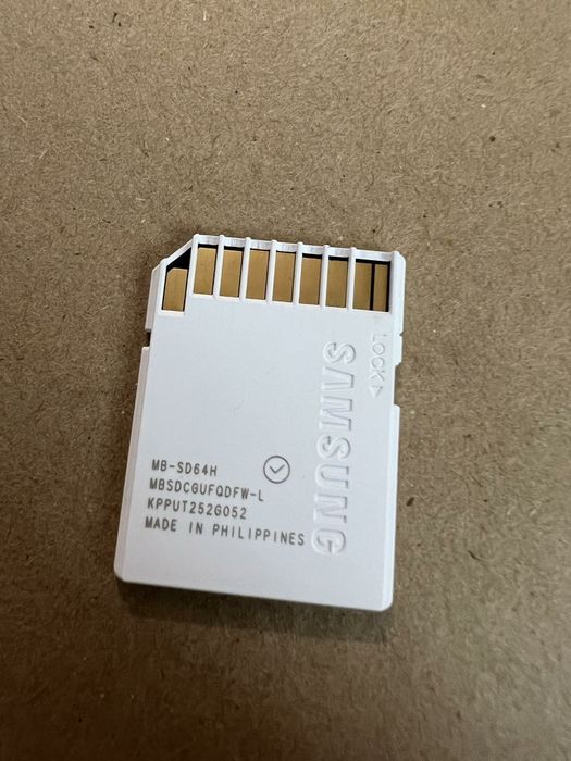 SDXC Samsung Pro Plus 64gb. карта пам'яті. З дефектом