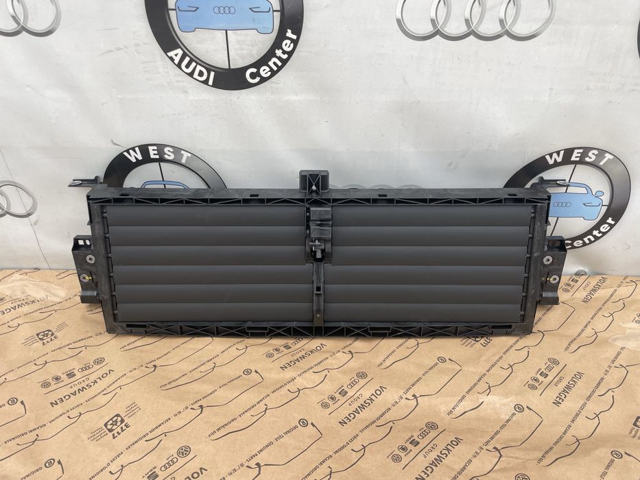 4M0 121 219B Audi Q7 4M Жалюзі Радіатора Охолодження з Моторчиком