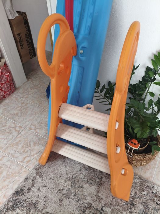 Escorrega de criança