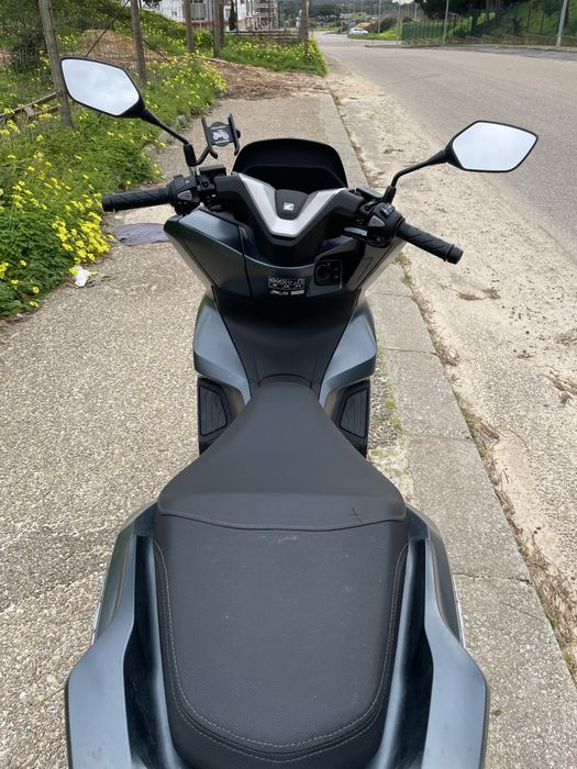 Pcx 08/2025 como nova 1500km